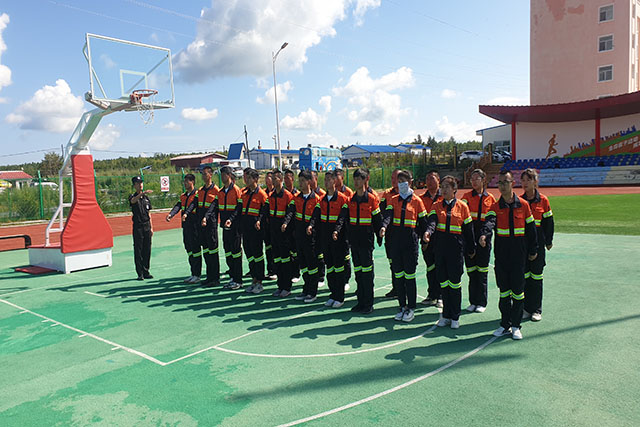 新員工軍訓1.jpg